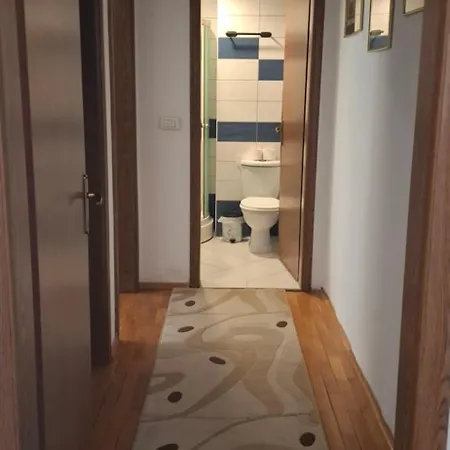 Modern Spacious Leona 8