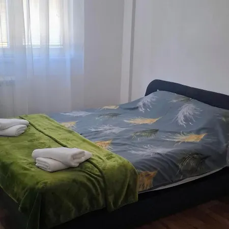 Апартаменты Modern Spacious Leona 8